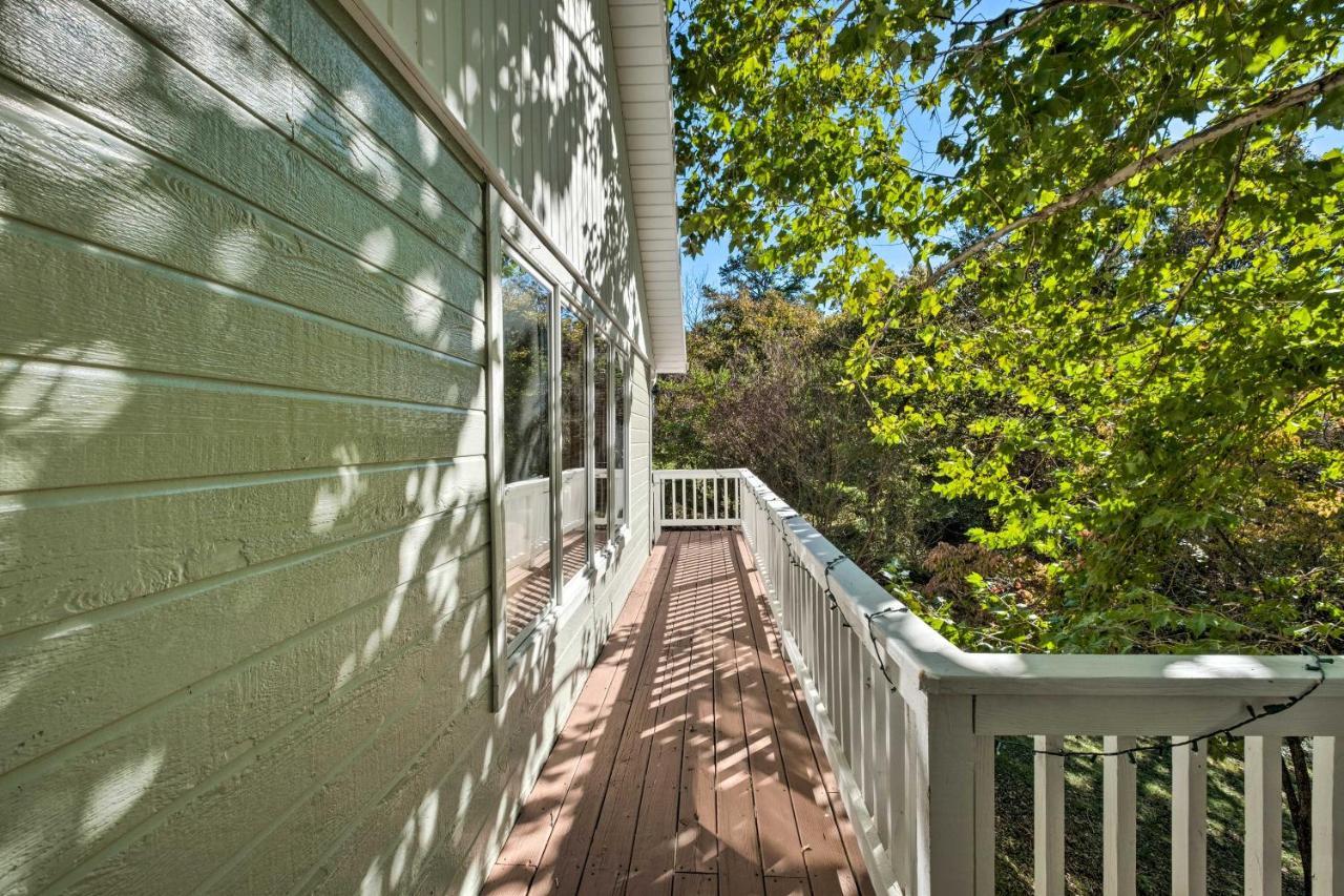 Beautiful Ozark Oasis With Deck Walk To Beaver Lake Rogers Esterno foto